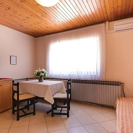 Apartamento Ive Kapetanova Stancija *